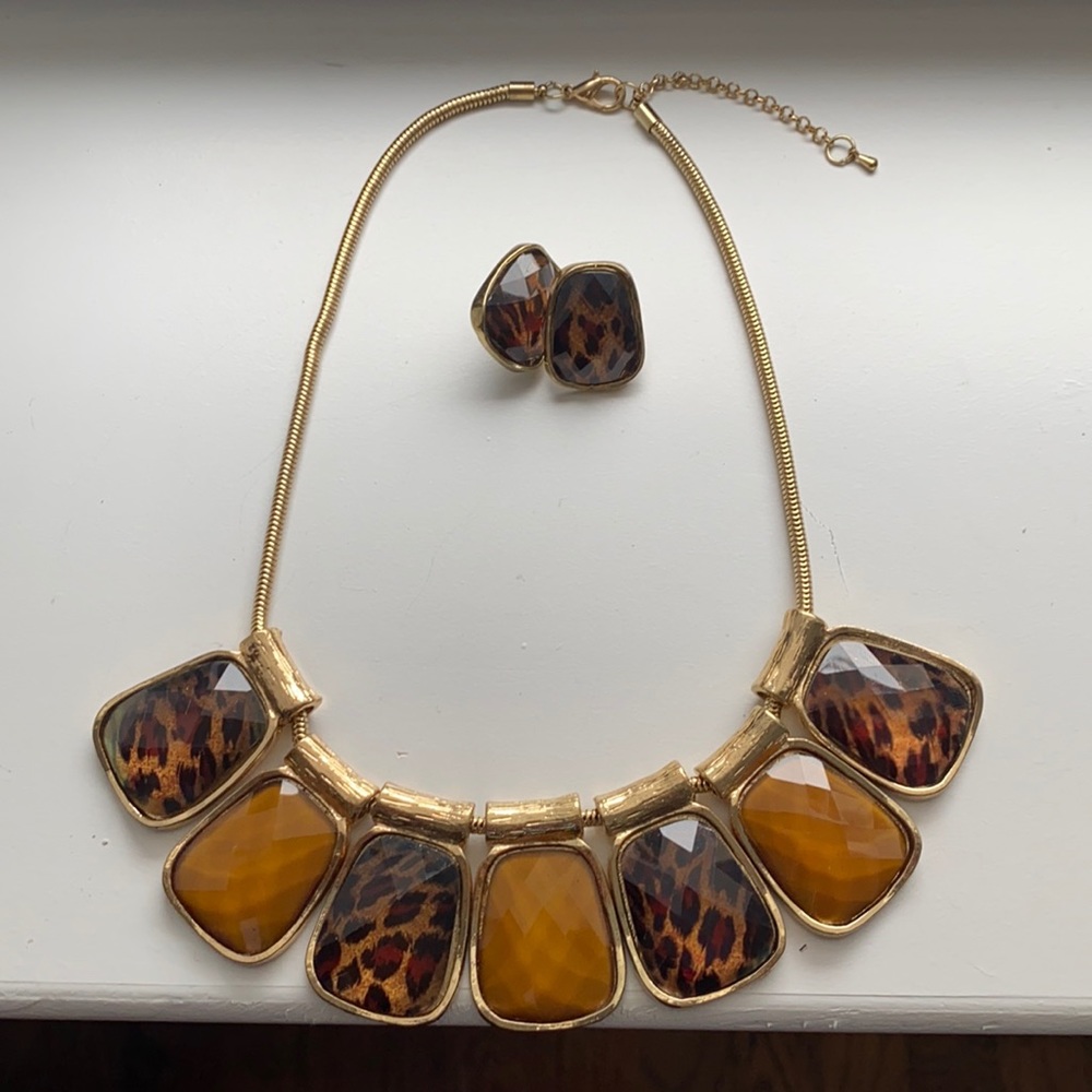 Leopard necklace w/ matching earrings.